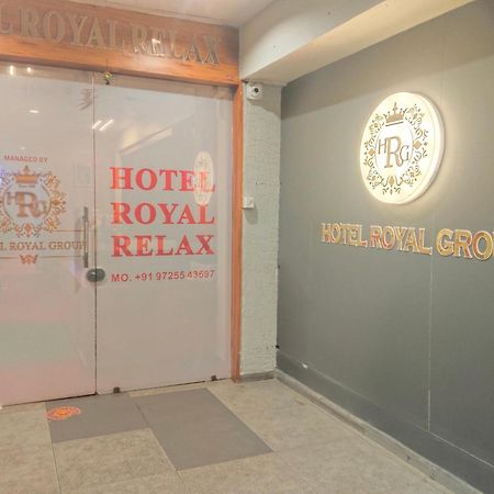 Hotel Royal Relax Ґандінаґар Екстер'єр фото